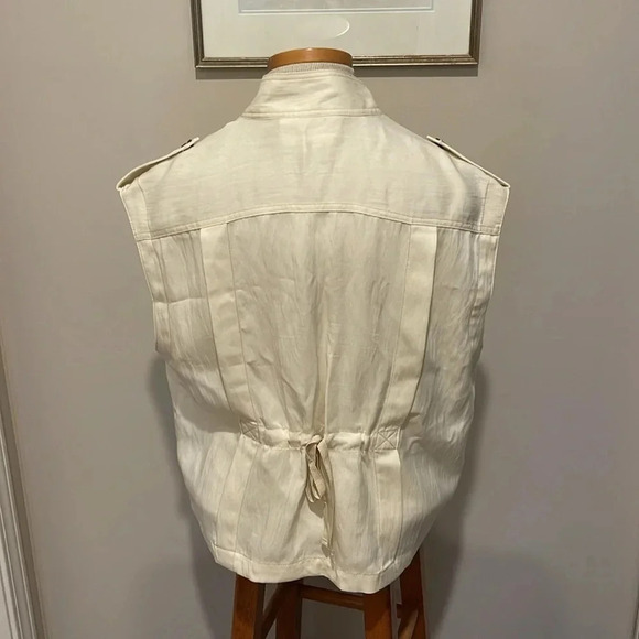 Anthropologie - Silky Utility Vest - Ivory - Size Small - Gently Used!! - Picture 10 of 15
